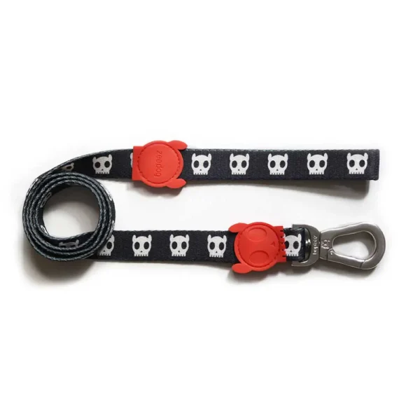 black leash skull for dogs